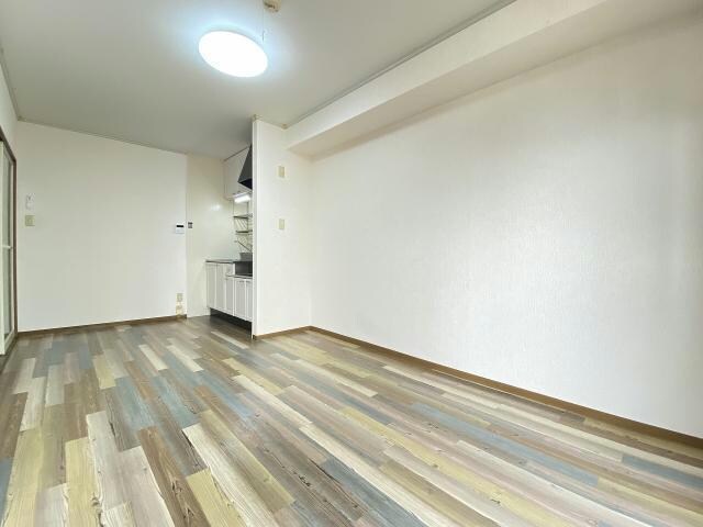 リビングダイニング