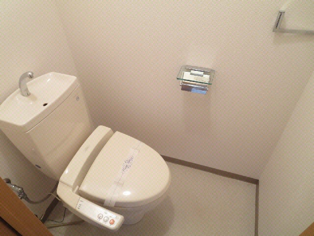 物件内観写真13　(トイレ)