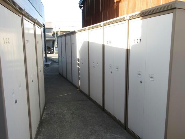 物件外観写真5　(物置)