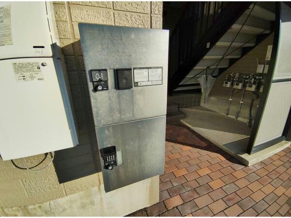 建物設備(宅配ボックス)