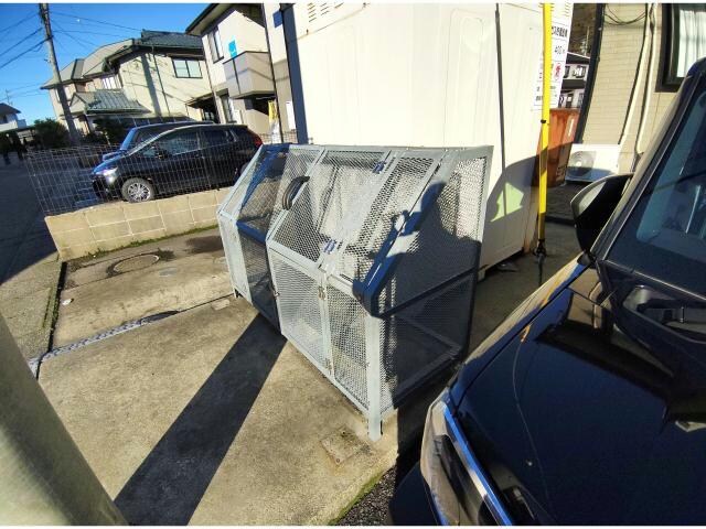 物件外観写真6　(ゴミ庫)