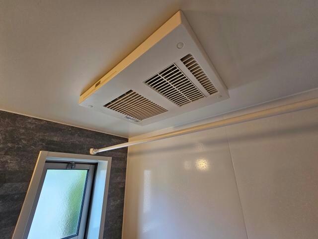 物件内観写真24　(浴室乾燥機)