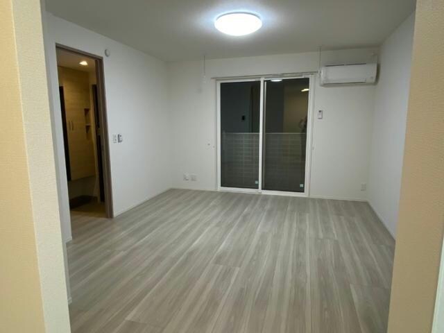 物件内観写真10　(洋室)