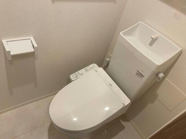 トイレ(ﾄｲﾚ)