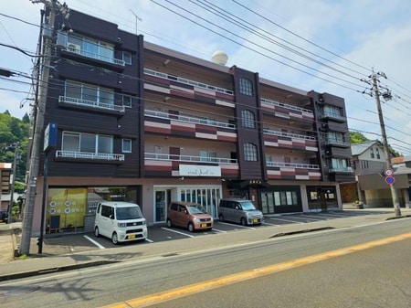 鷲田ビル外観写真
