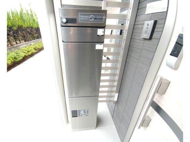 物件外観写真4　(宅配ボックス)