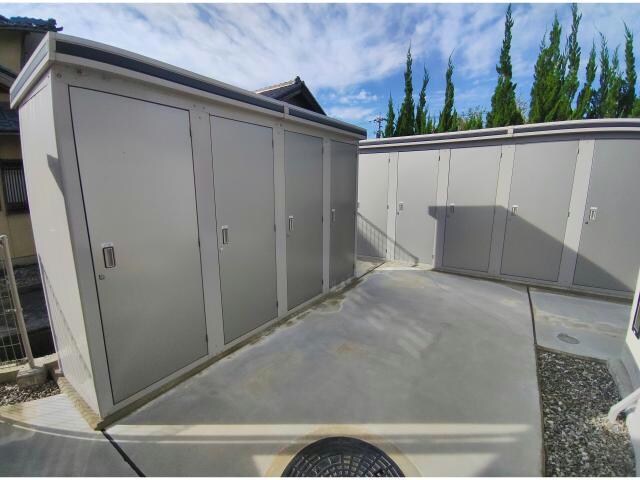 物件外観写真5　(物置)