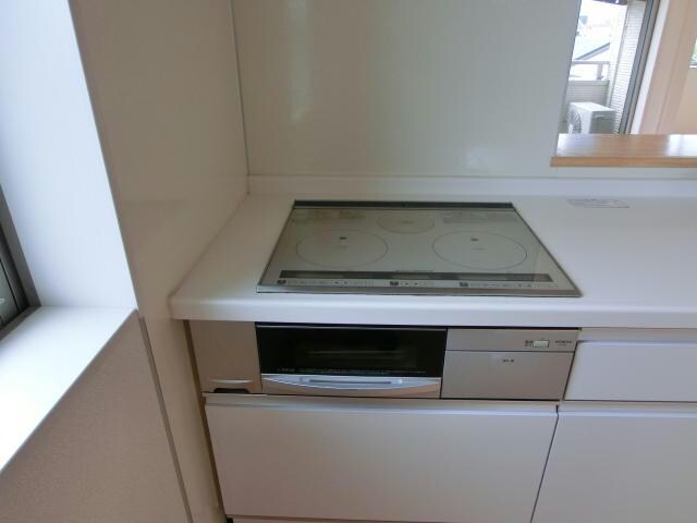 物件内観写真15　(ＩＨ調理器付き)