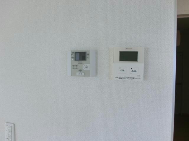 物件内観写真16　(モニタ付きインターホン)