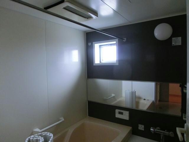 物件内観写真33　(翌月乾燥機付き一坪浴室)