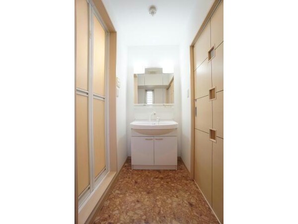 洗面所・脱衣所(独立洗面化粧台)