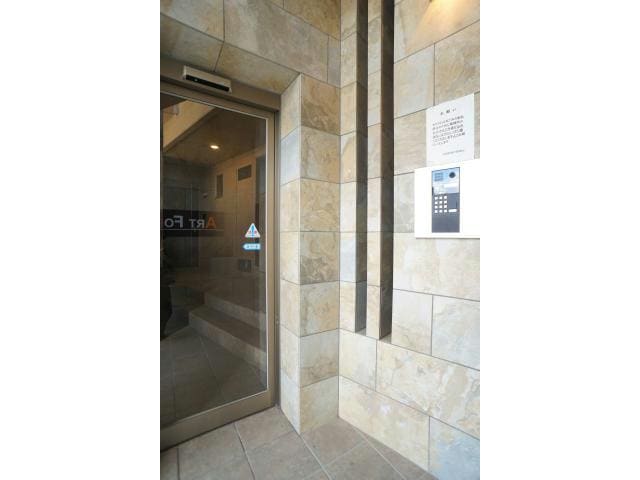 物件外観写真3　(オートロックマンション)