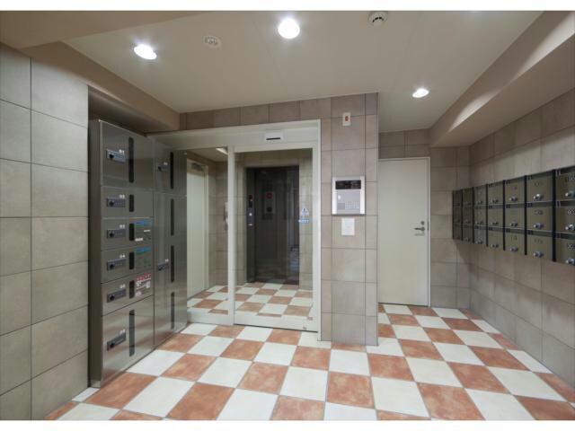 物件外観写真3　(宅配ボックスあり)