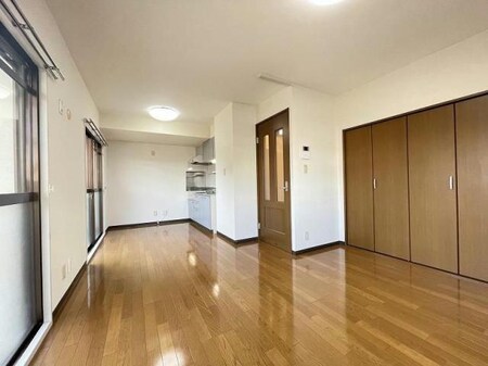 長屋マンション外観写真