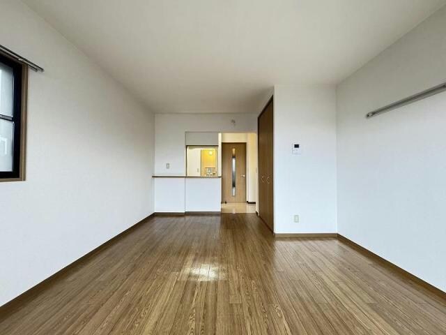 物件外観写真1　(301)