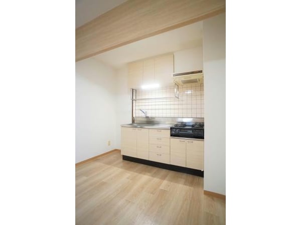 キッチン(２口ガスコンロ付き)