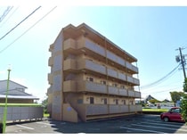 レイクルイーズの外観写真