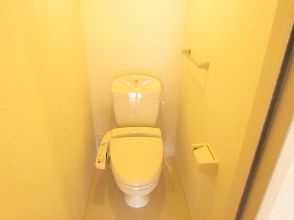 トイレ(他の部屋の写真です)