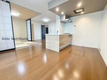 春夏冬の外観写真