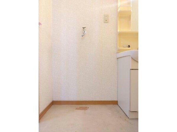 居室（その他）(洗濯機置き場)