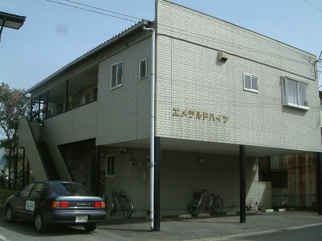 エメラルドハイツ