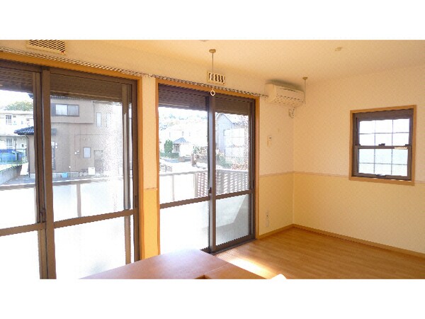 リビングダイニング(ＬＤＫ)