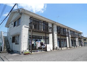スリーベルハイツ外観写真