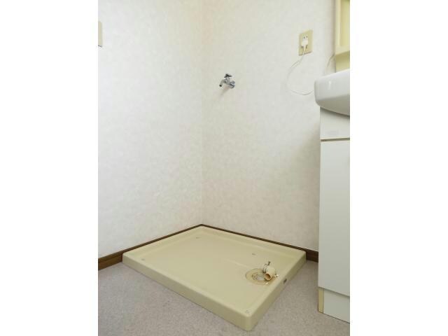 物件内観写真31　(洗濯機置き場)