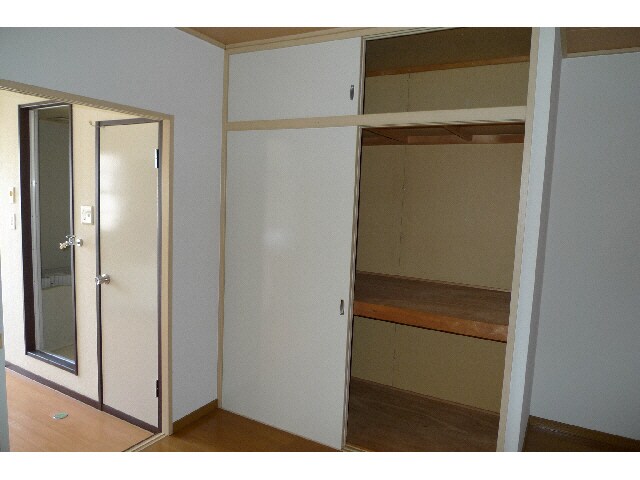 物件内観写真10　(収納)