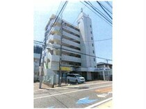 東今泉マンションの外観写真