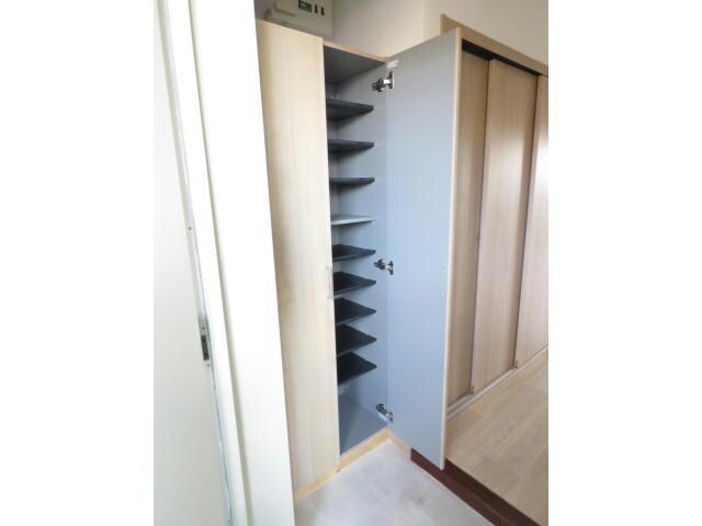 物件内観写真5　(シューズボックス)