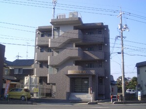 レクエルド外観写真