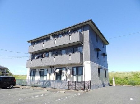 リビングタウン吉成A棟外観写真