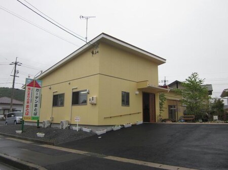 的場佐々木テナント外観写真