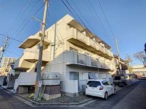 メゾンツチヤ外観写真