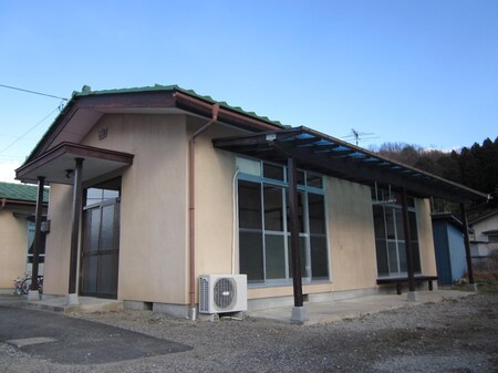 持地貸家（岩崎町131-1）外観写真