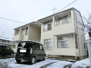 八島ハイツ外観写真