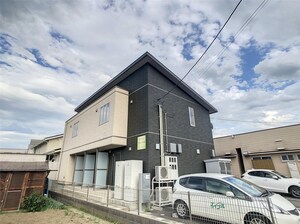 アネックスIII外観写真