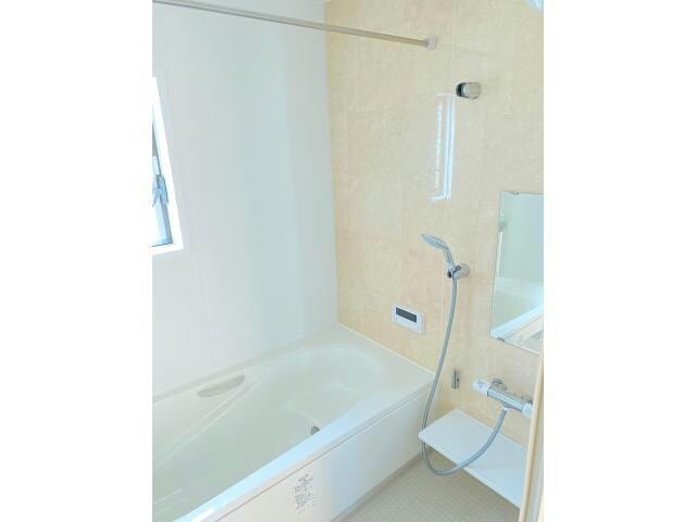 物件内観写真16　(エコベンチ浴槽で湯量節約☆)