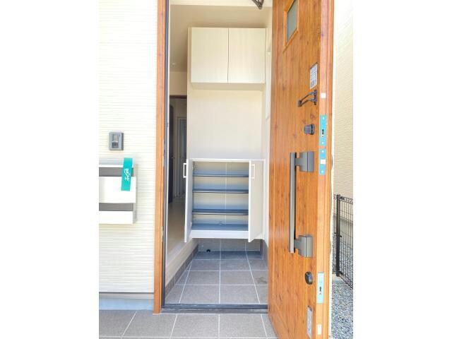 物件内観写真27　(玄関ドアかわいいです＾＾☆)