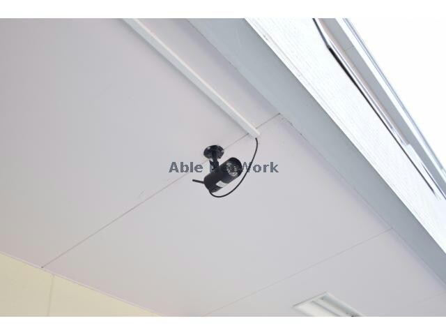 物件外観写真7　(防犯カメラ)