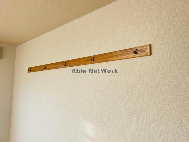 物件内観写真26　(ハンガー掛け)