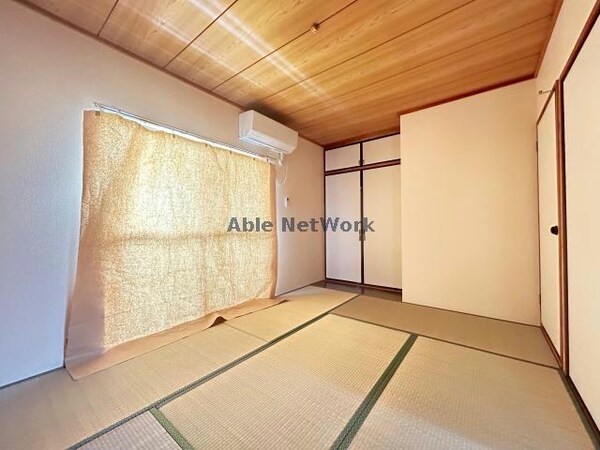 居室(和室6帖)
