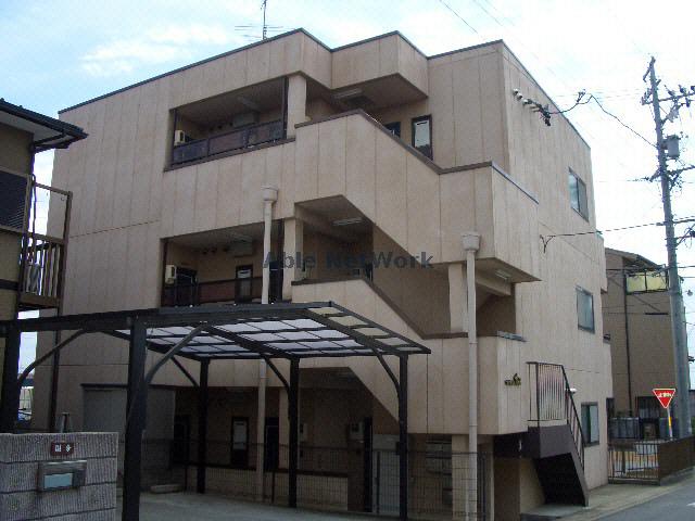 マンション　サレーヌ