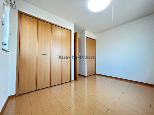 物件内観写真12　(洋室6帖)