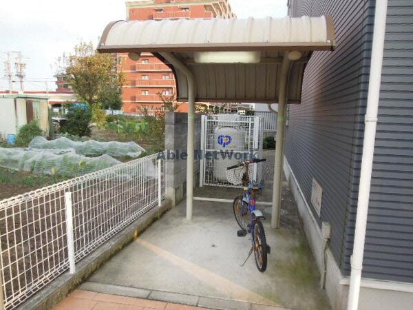 駐輪場(駐輪場)