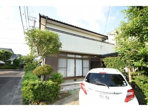 林様貸家外観写真