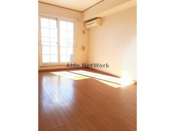 リビングダイニング