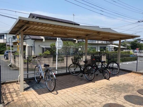 駐輪場(駐輪場)