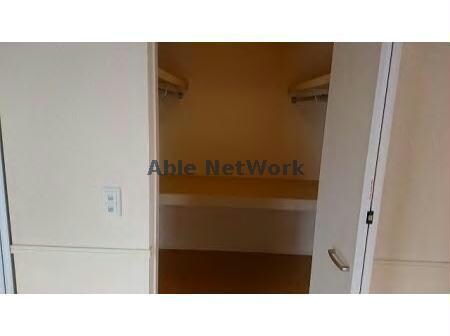 物件内観写真27　(ウオークインクローゼット)